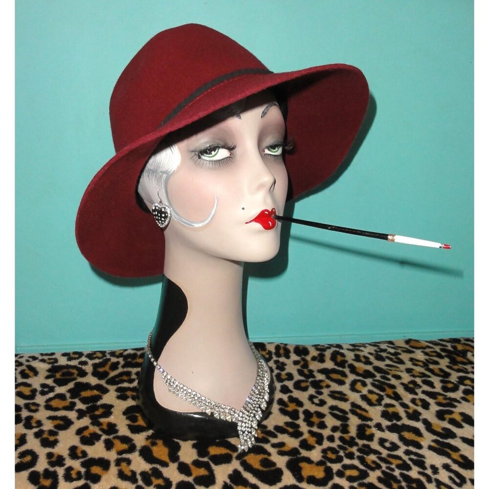 Vintage Burgundy Cloche Hat w/ Bow and Feathers church hat pinup Kentucky Derby - Picture 3 of 10